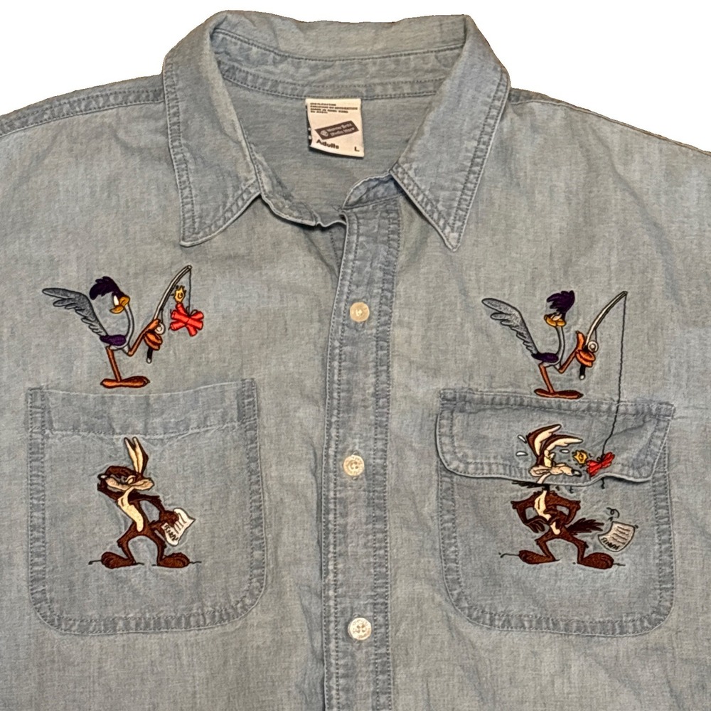 Vintage Warner Bros Looney Tunes Embroidered Blue Denim Button Up Shirt Men L